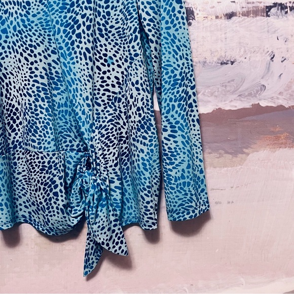 SUSAN GRAVER Tunic Top Liquid Knit Size L Abstract‎ Animal Print Knotted Accent - Picture 4 of 14